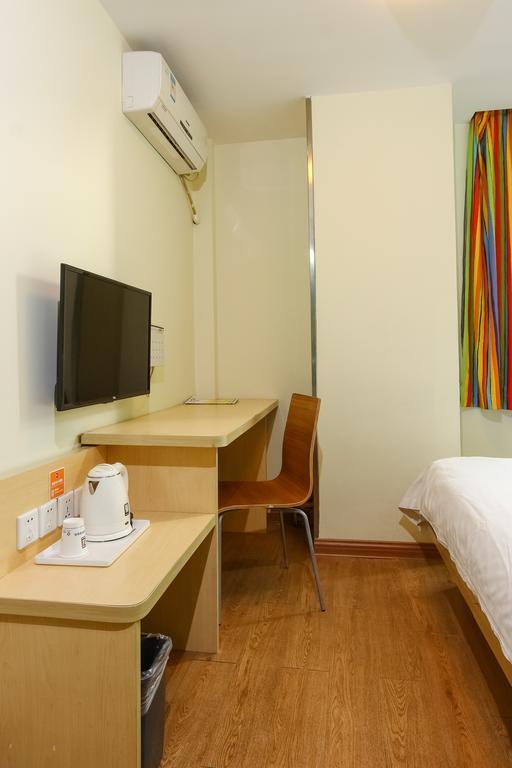 7Days Inn Guangzhou New Tianhe Park Экстерьер фото