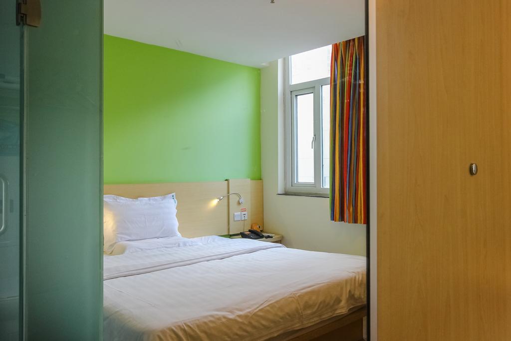 7Days Inn Guangzhou New Tianhe Park Экстерьер фото