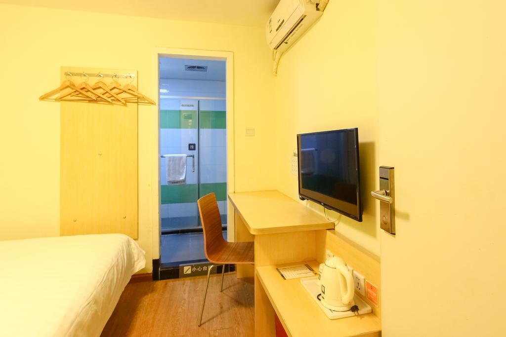 7Days Inn Guangzhou New Tianhe Park Экстерьер фото